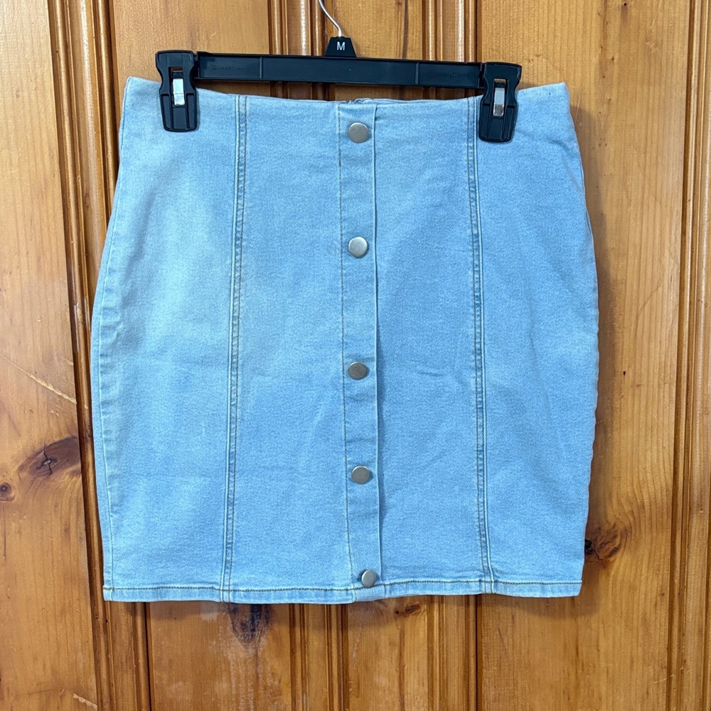 Blue Blush Denim Button-Front Skirt - Size Large